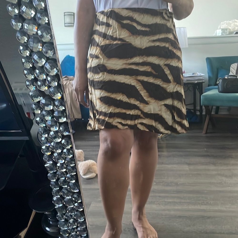 Leopard skirt